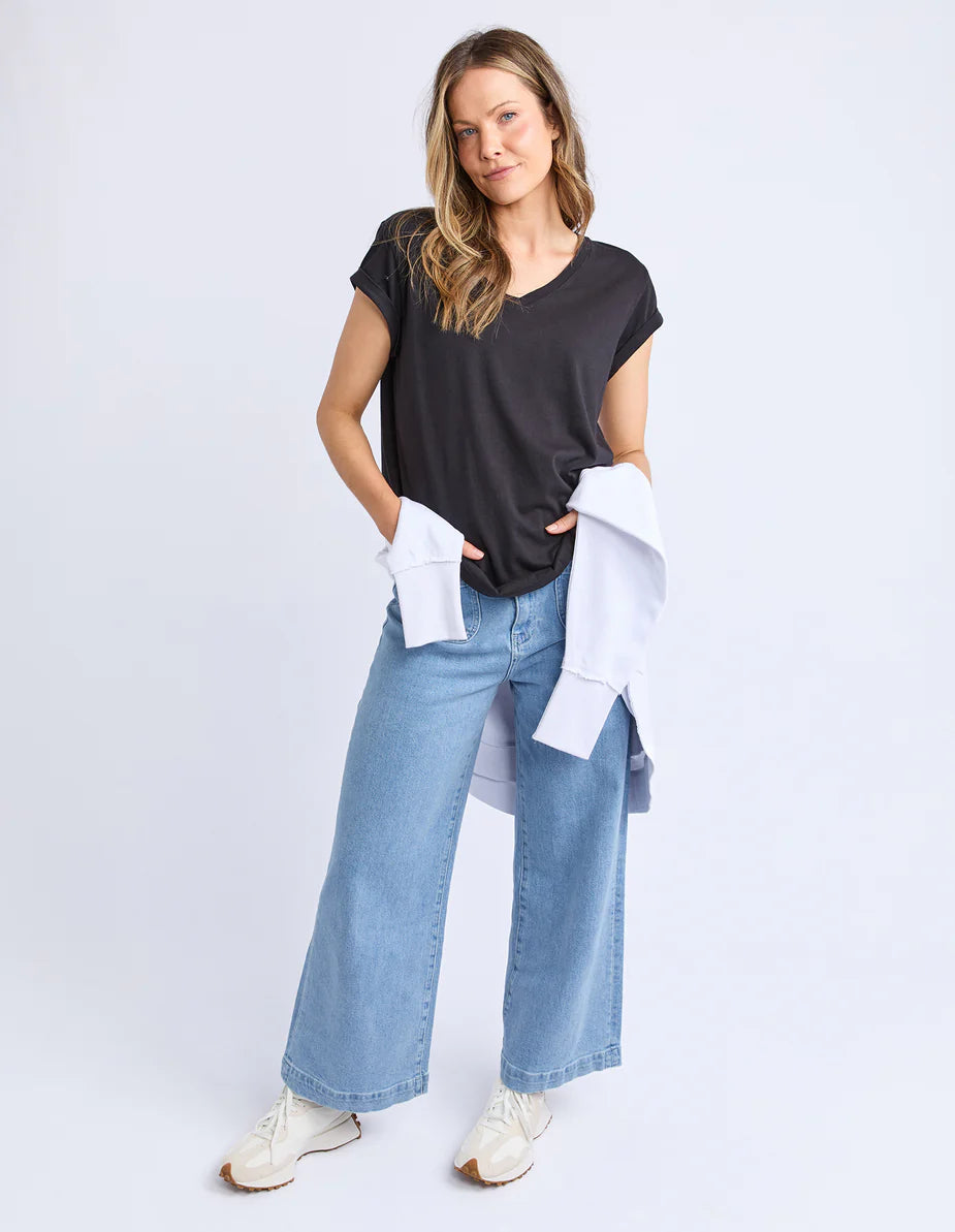 Manly Vee Tee- Black