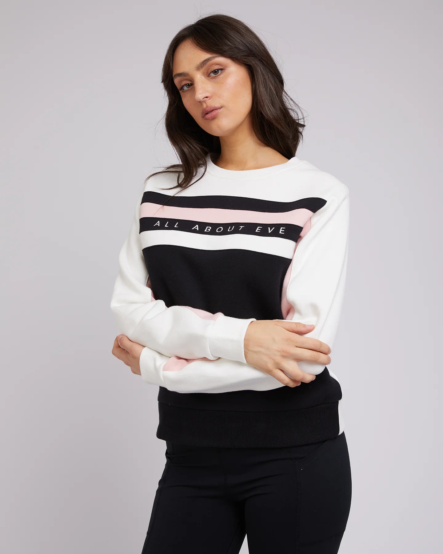 Base Contrast Crew- Vintage White