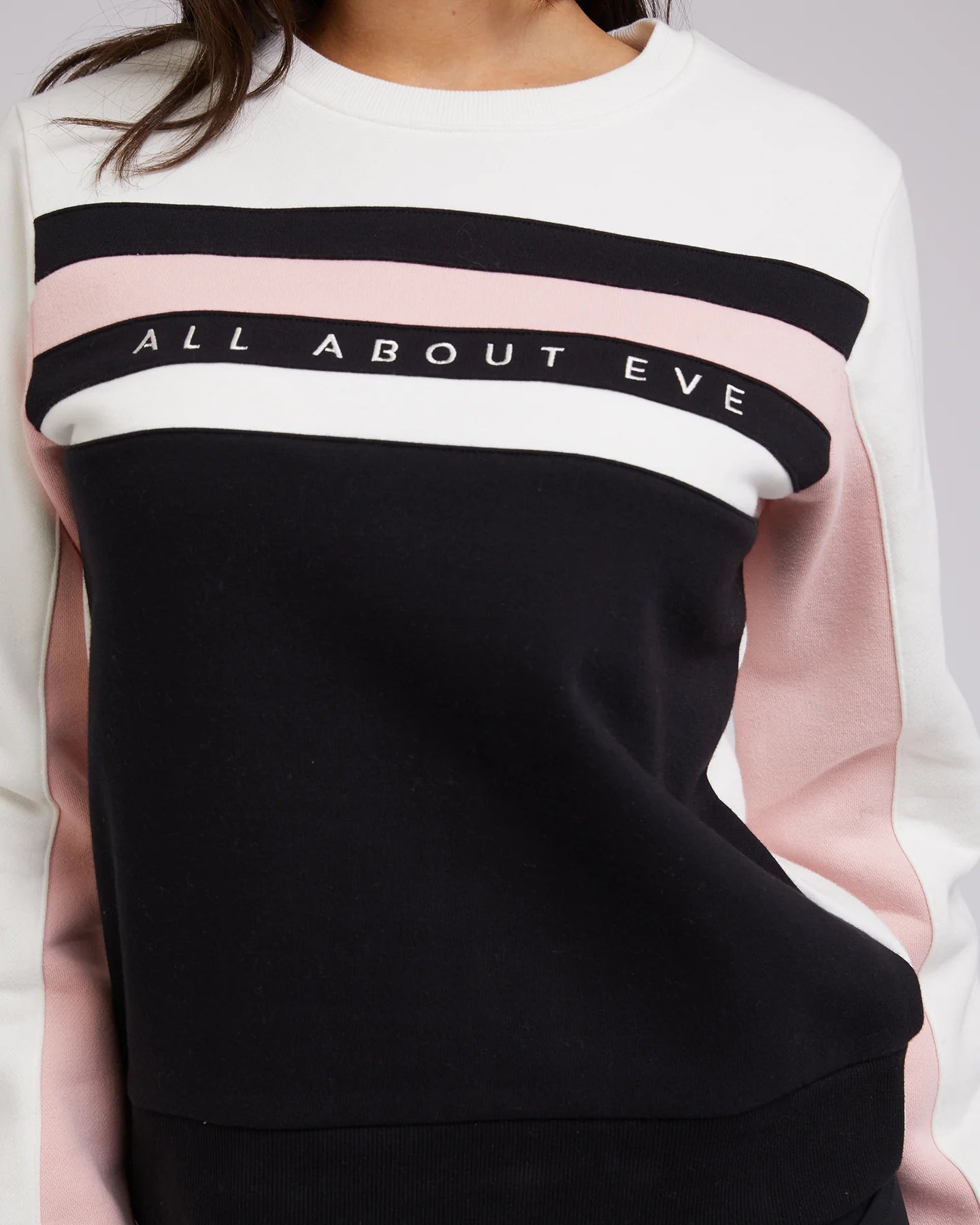 Base Contrast Crew- Vintage White