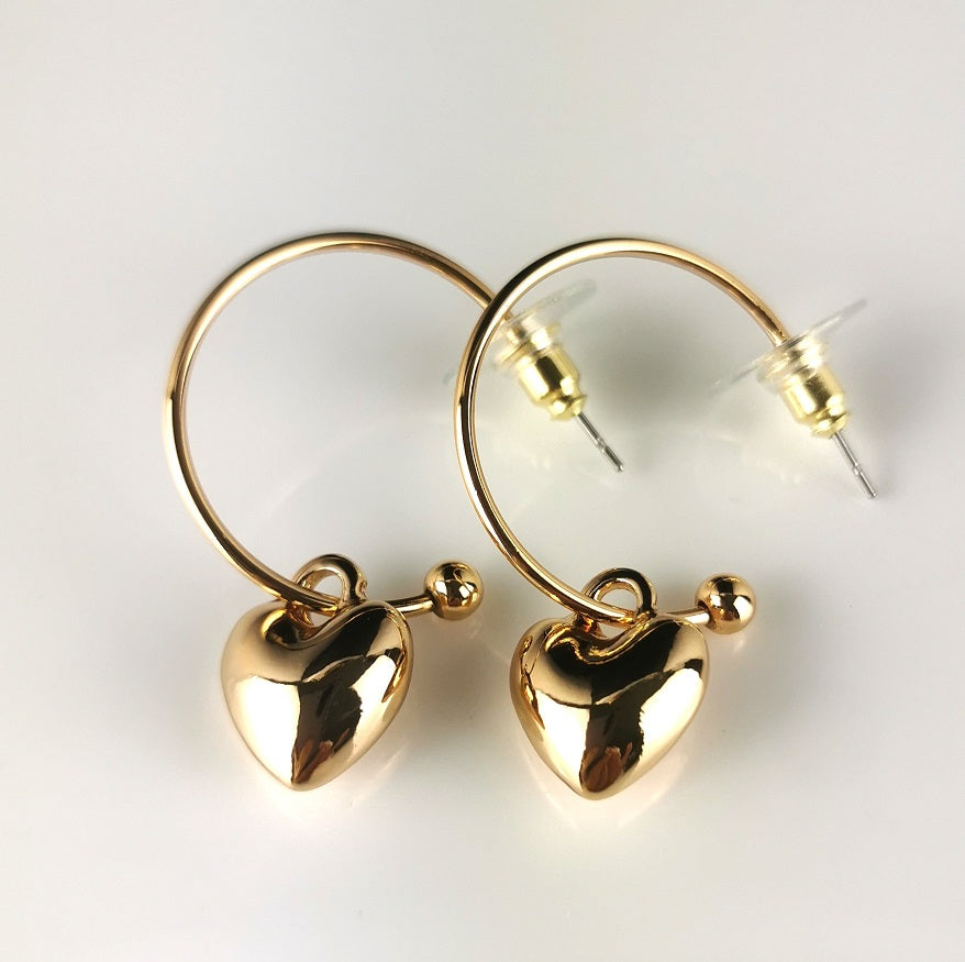 Swinging Heart- Gold