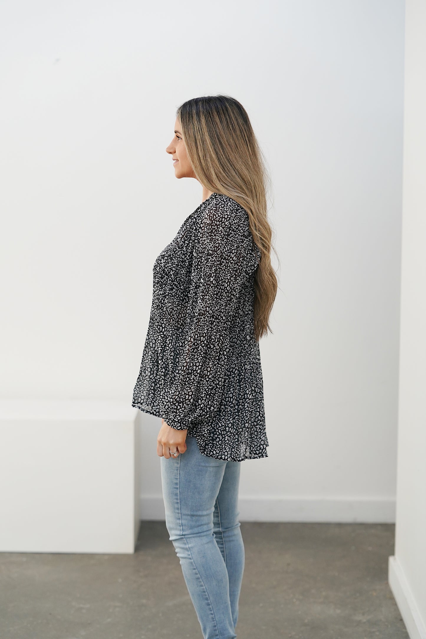Ivy Shirt- Black Pebble
