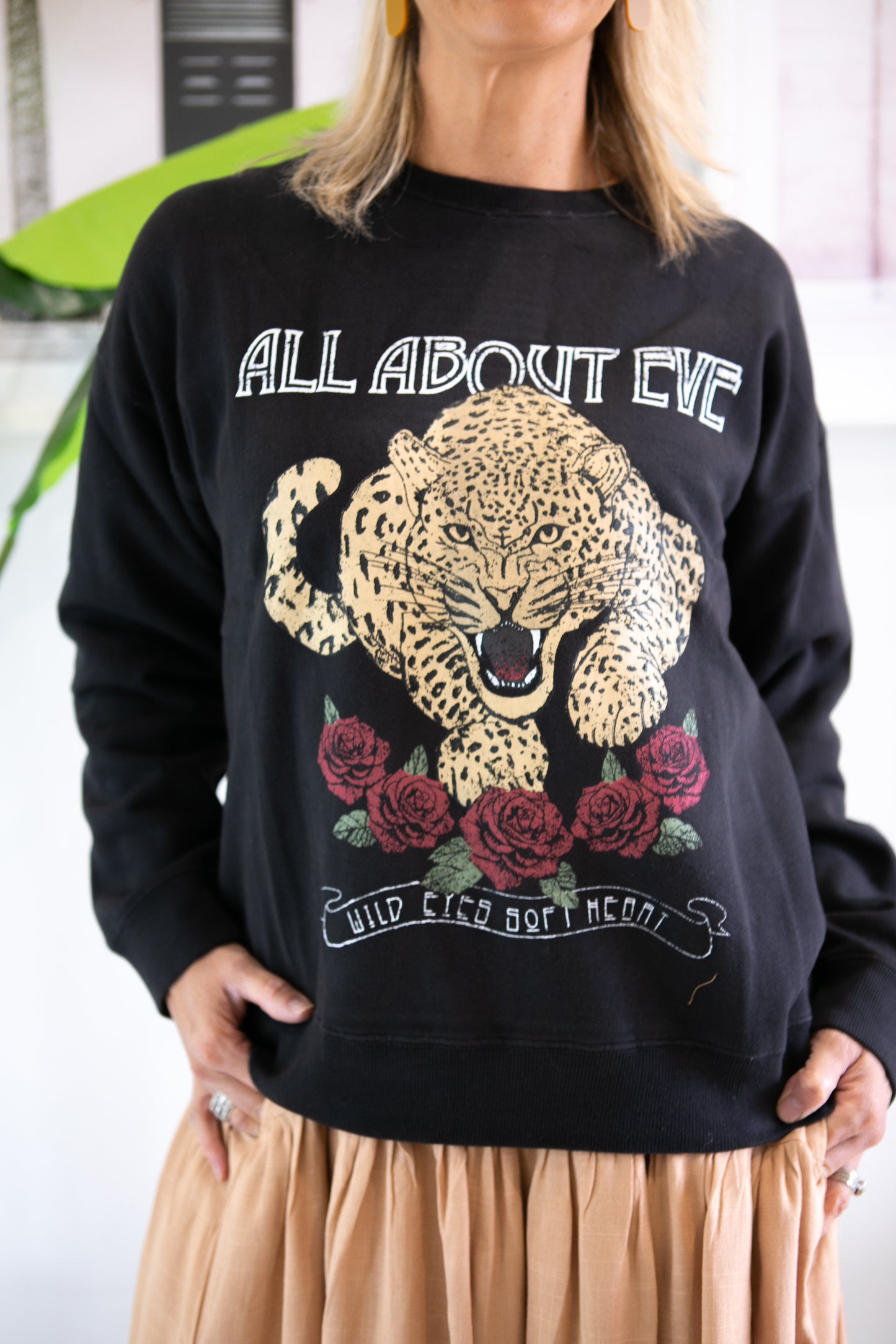 Feline Oversized Fleece- Black