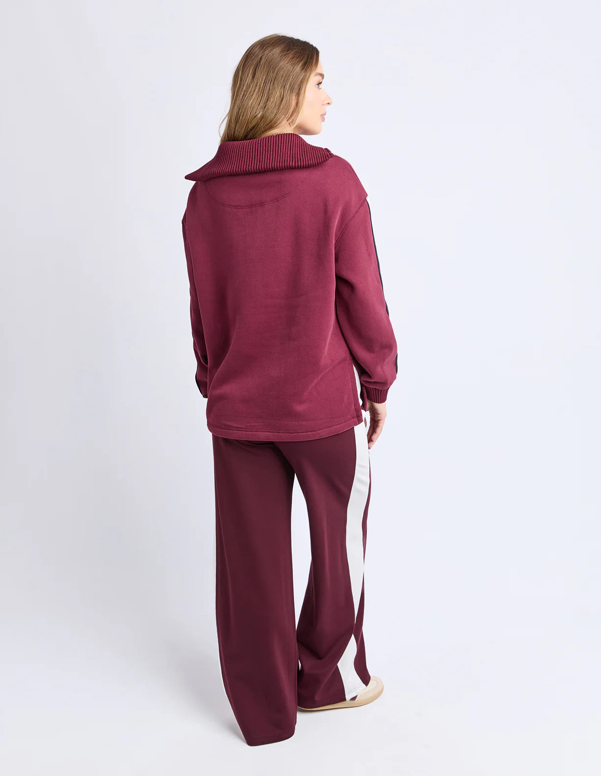 Knit Collar Crew- Port
