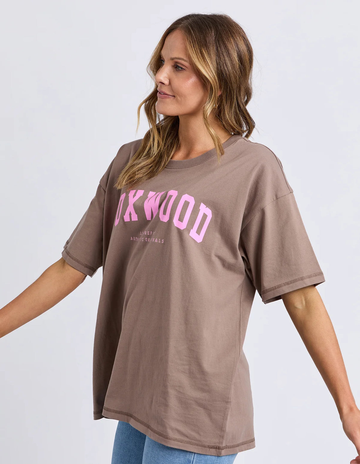 Interval Tee- Brown/Bright Pink