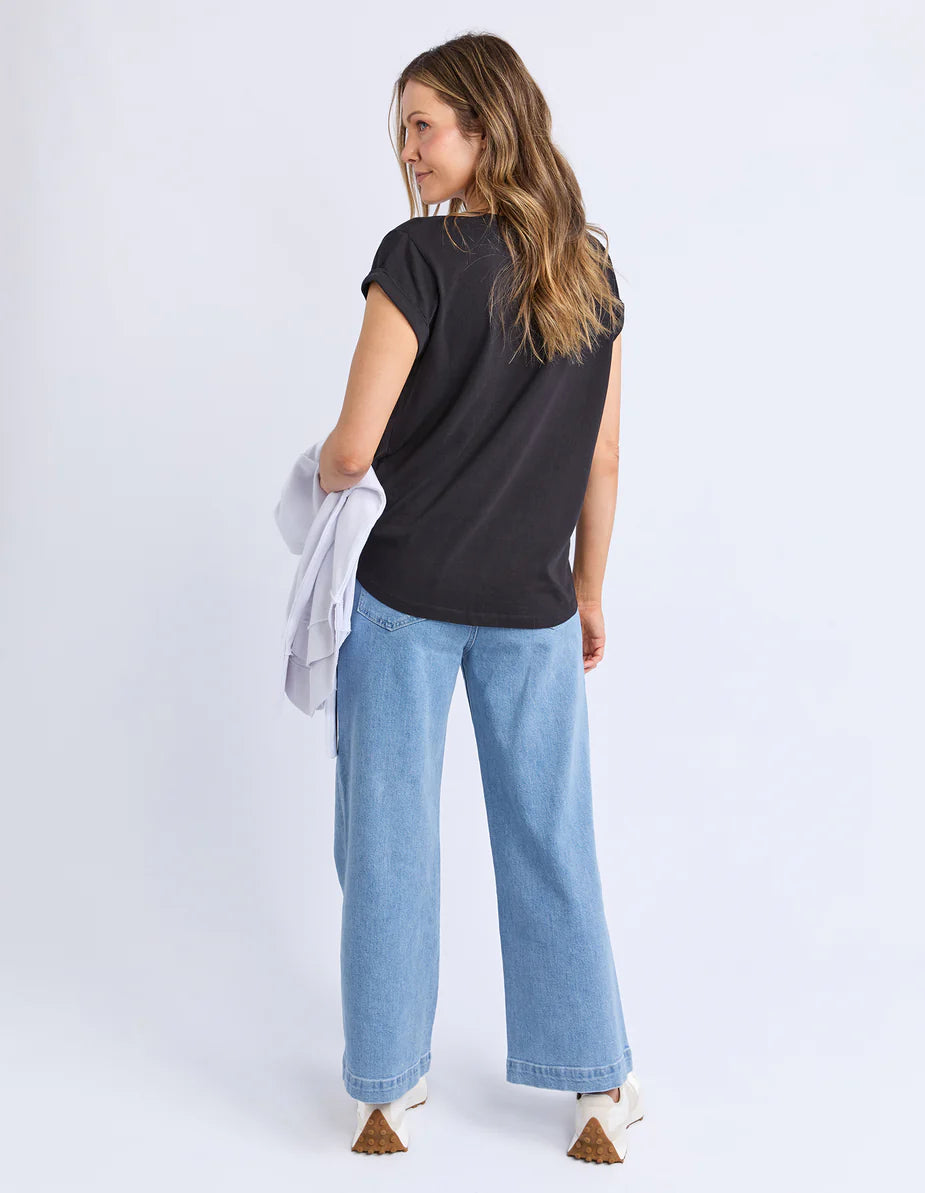 Manly Vee Tee- Black