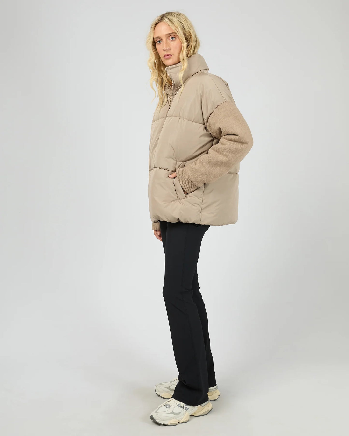 Luxe Knit Puffer- Stone