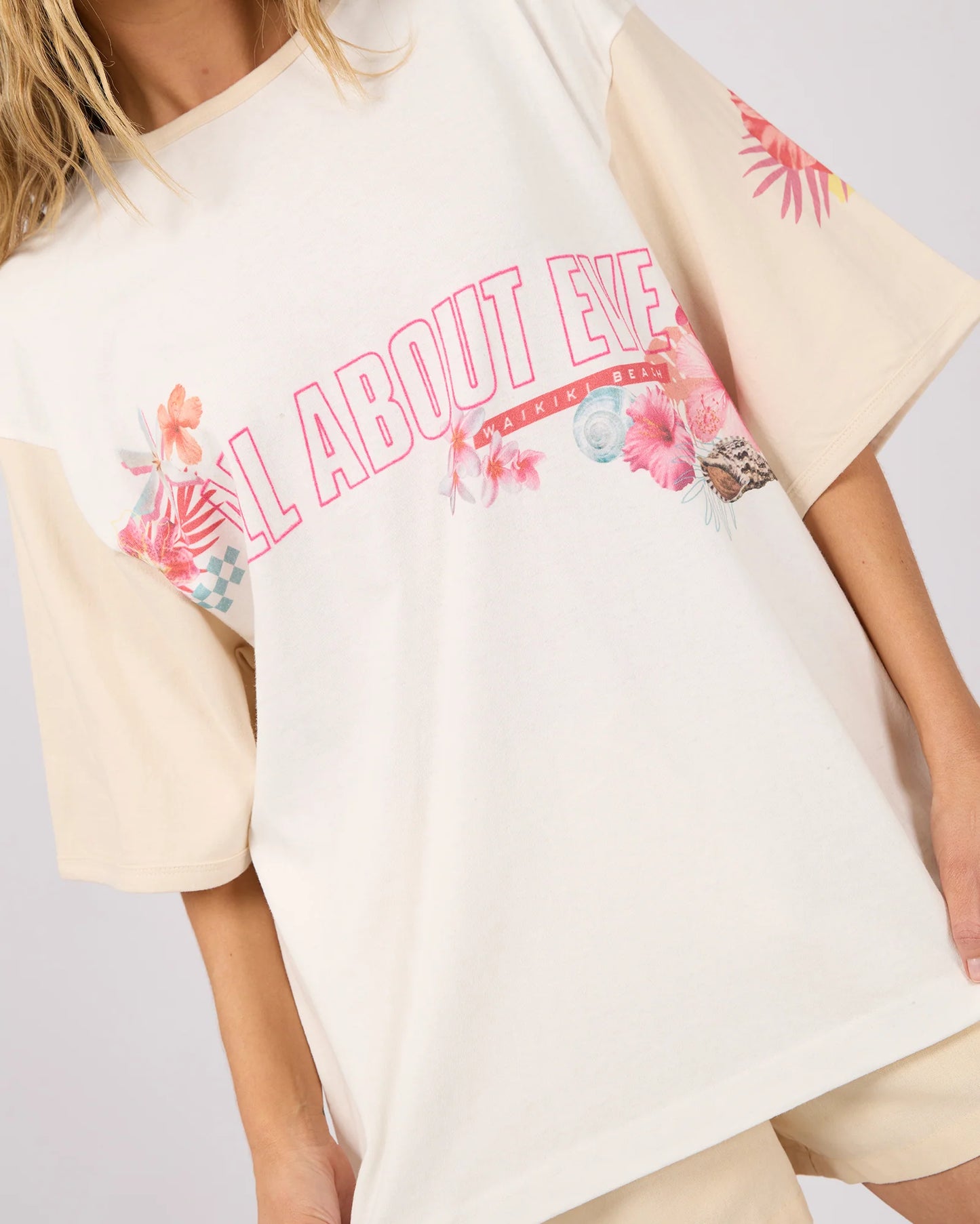 Hawaiian Hibiscus Oversized Tee- Vinatage White