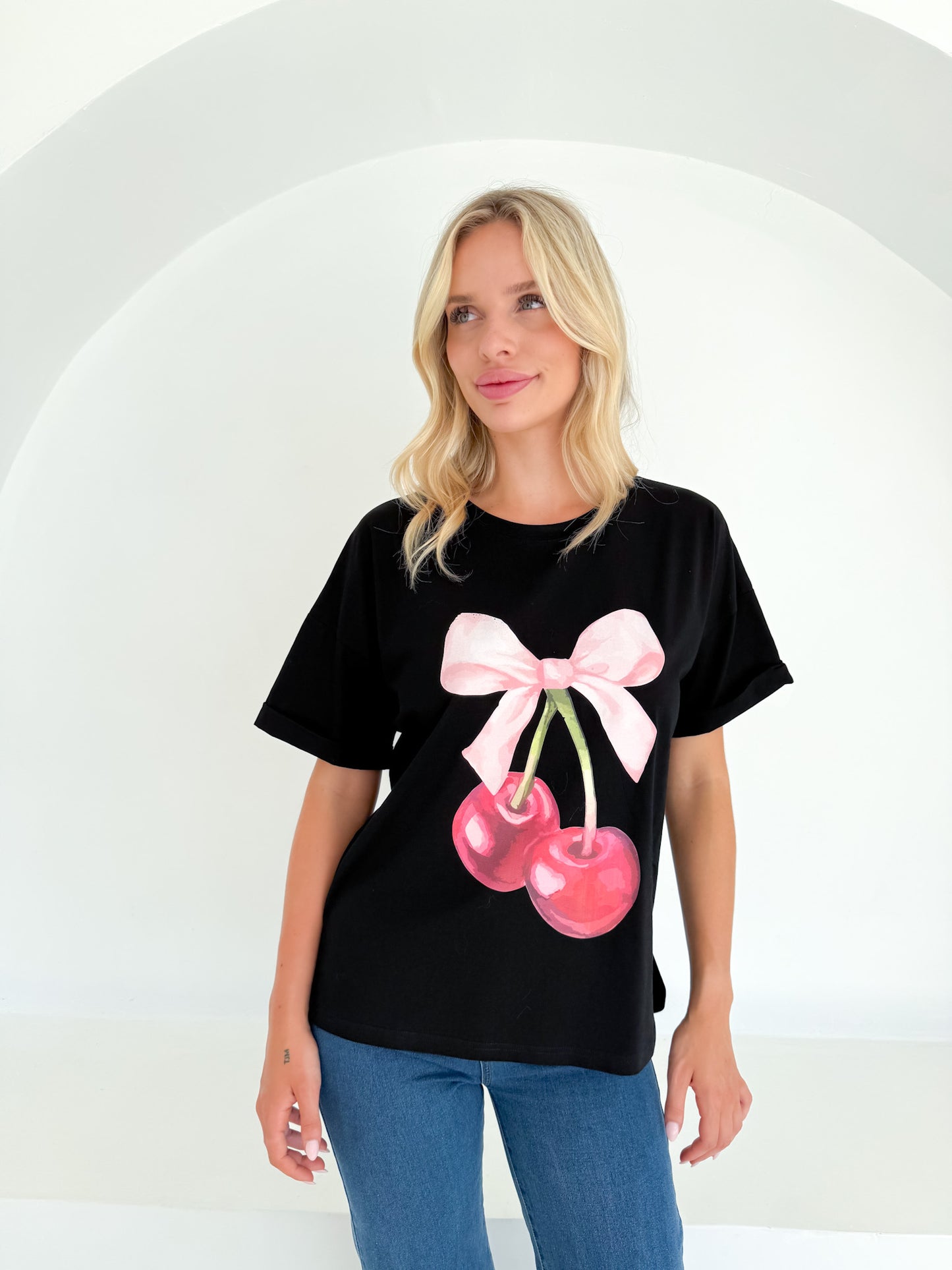 Ribbon Cherry Tee- Black