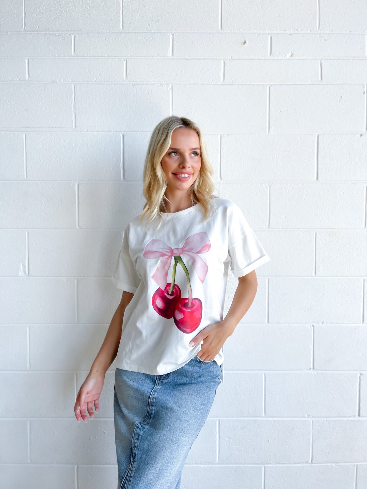 Ribbon Cherry Tee- White