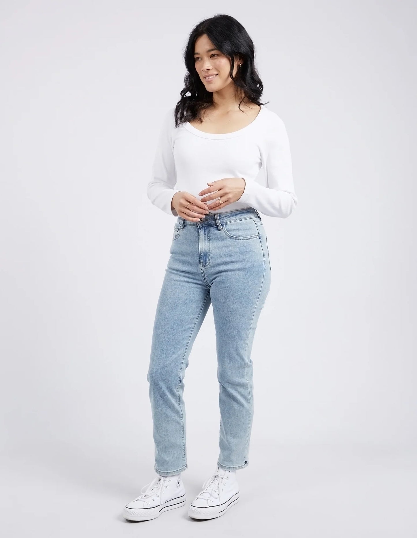 Ada Straight Leg Jean - Light Blue Wash