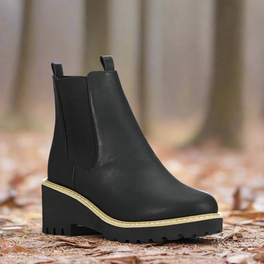 ARI Boot- Black