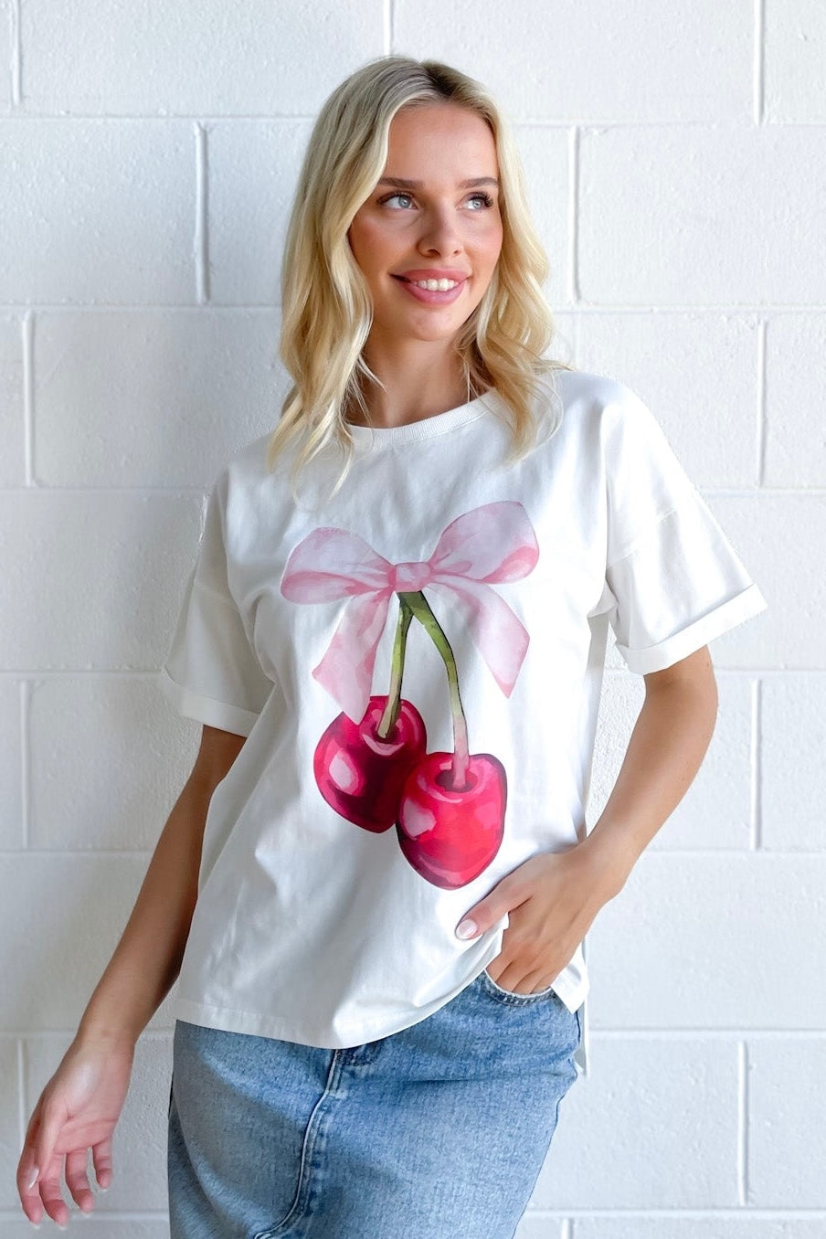 Ribbon Cherry Tee- White