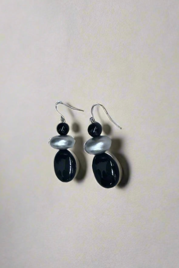 Zen Earring- Black