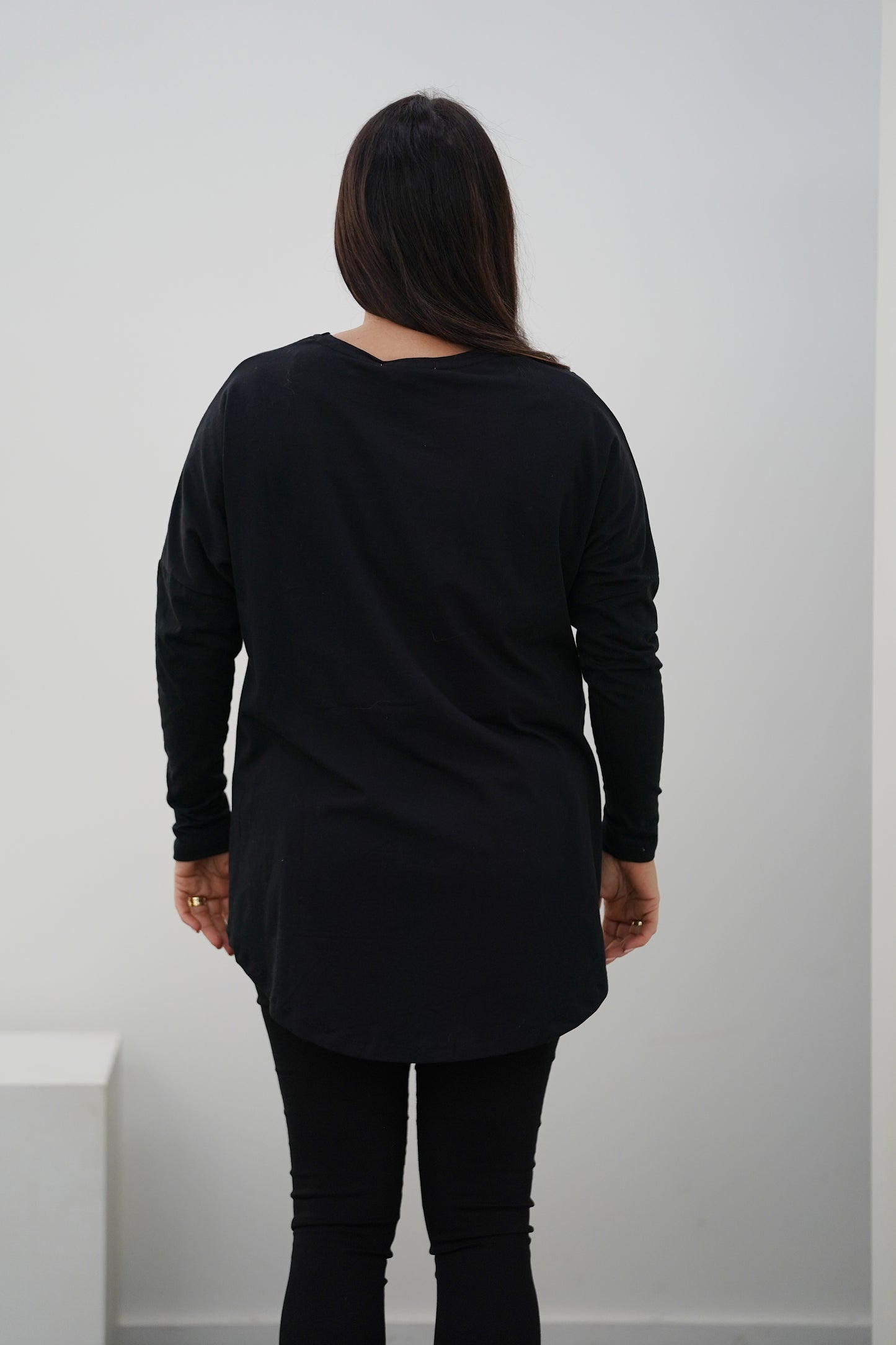 Avery Leopard L/S Tee- Black