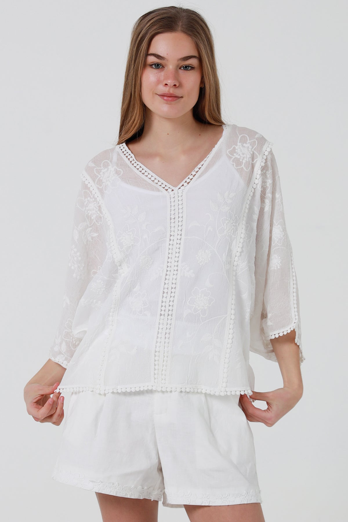 Willow Grace Vee Top- White