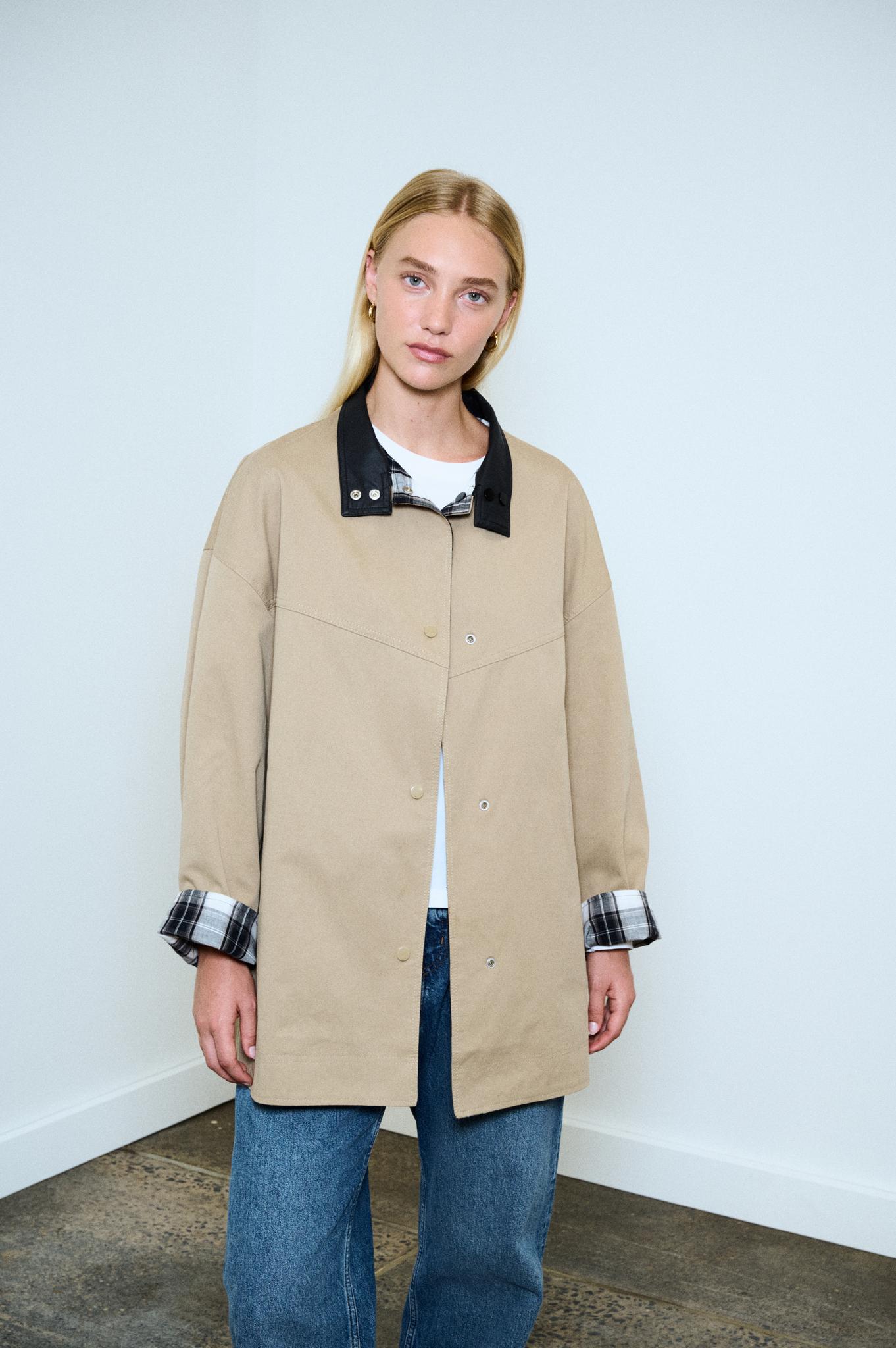 Raylan Reversible Parker - Tan/Black Check