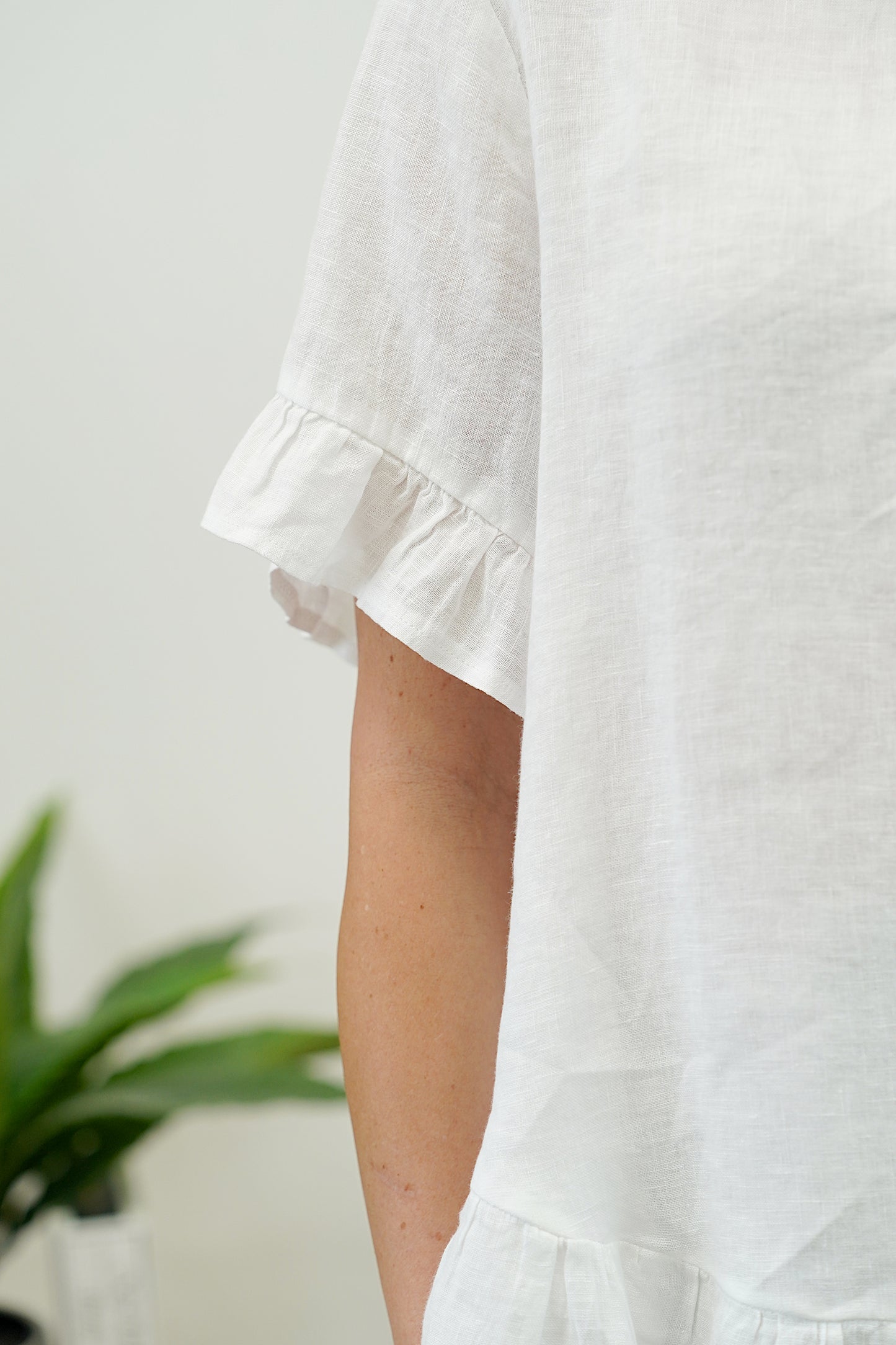 Oversized Frill Linen Top- White