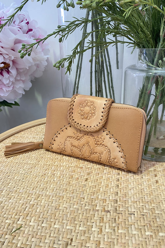 Uluwatu Zip Up Wallet - Tan