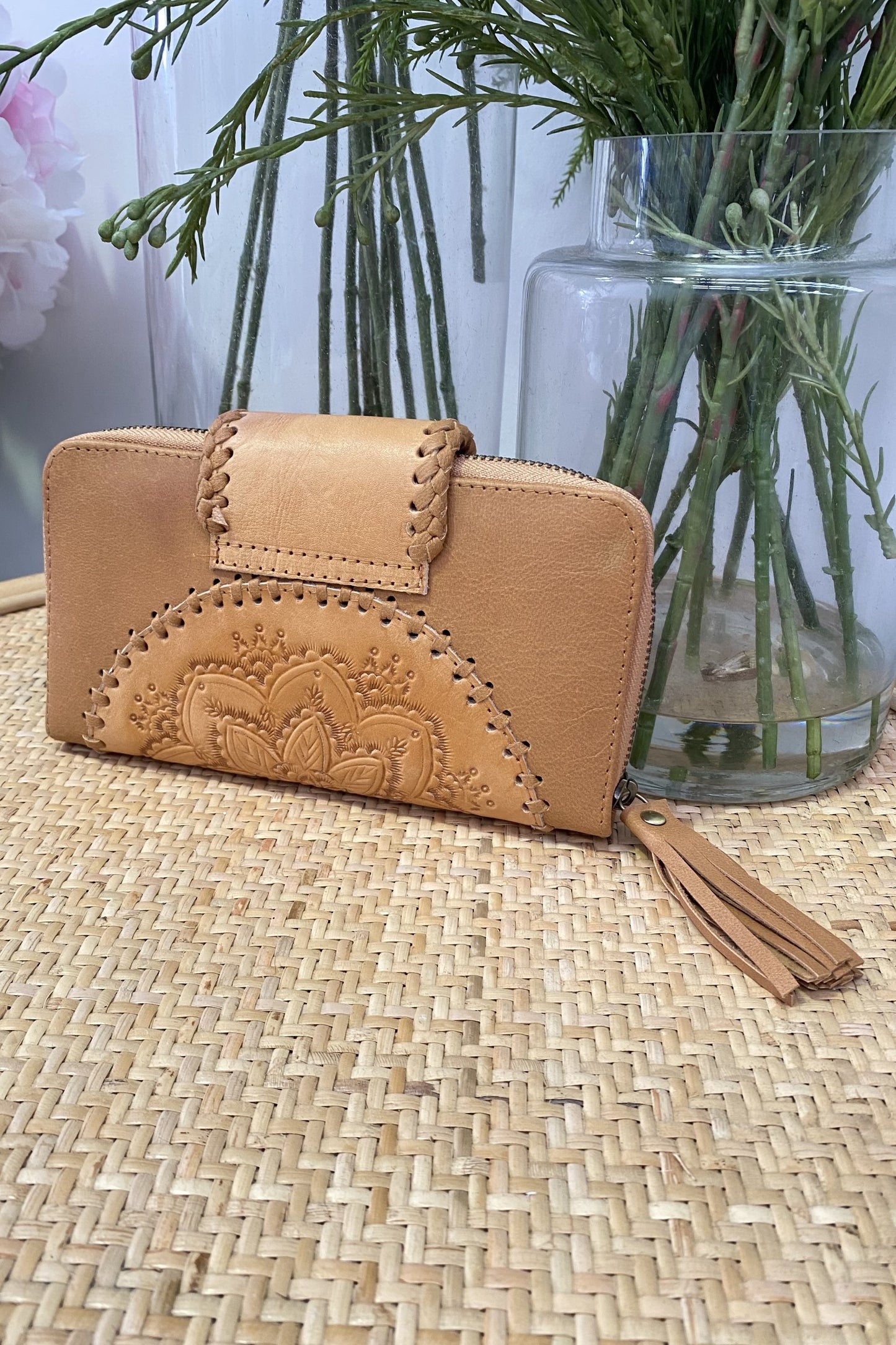 Uluwatu Zip Up Wallet - Tan