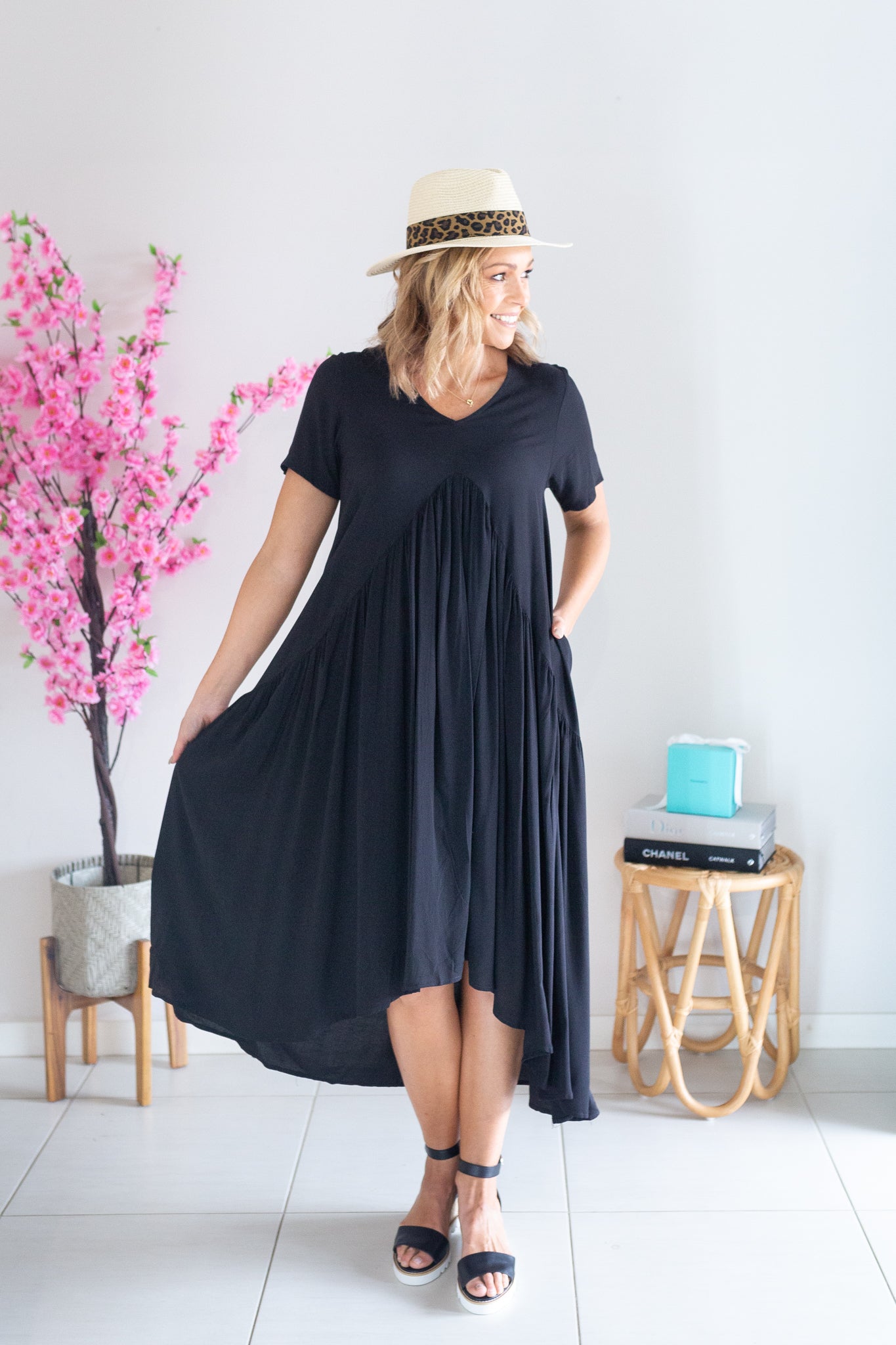 Drape Vee Dress- Black